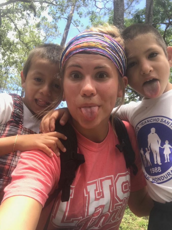 Smith took a bunch of selfies with her sponsor children in Honduras. Photo courtesy of Jordyn Smith 