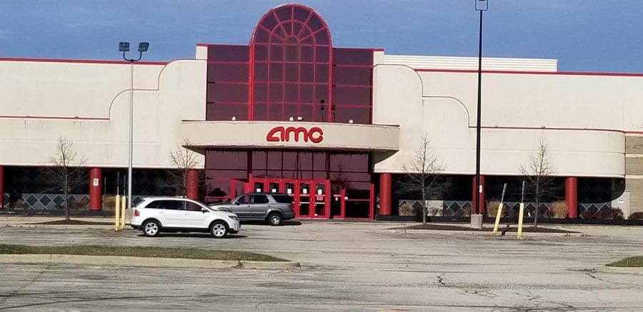 AMC+Woodridge-18+theater+is+the+closest+theater+to+Lemont.+Its+closing+disappointed+many+residents+of+both+Lemont+and+Woodridge%2C+as+it+played+a+large+part+in+their+childhood+and+was+a+convenient+way+to+see+a+good+film.+