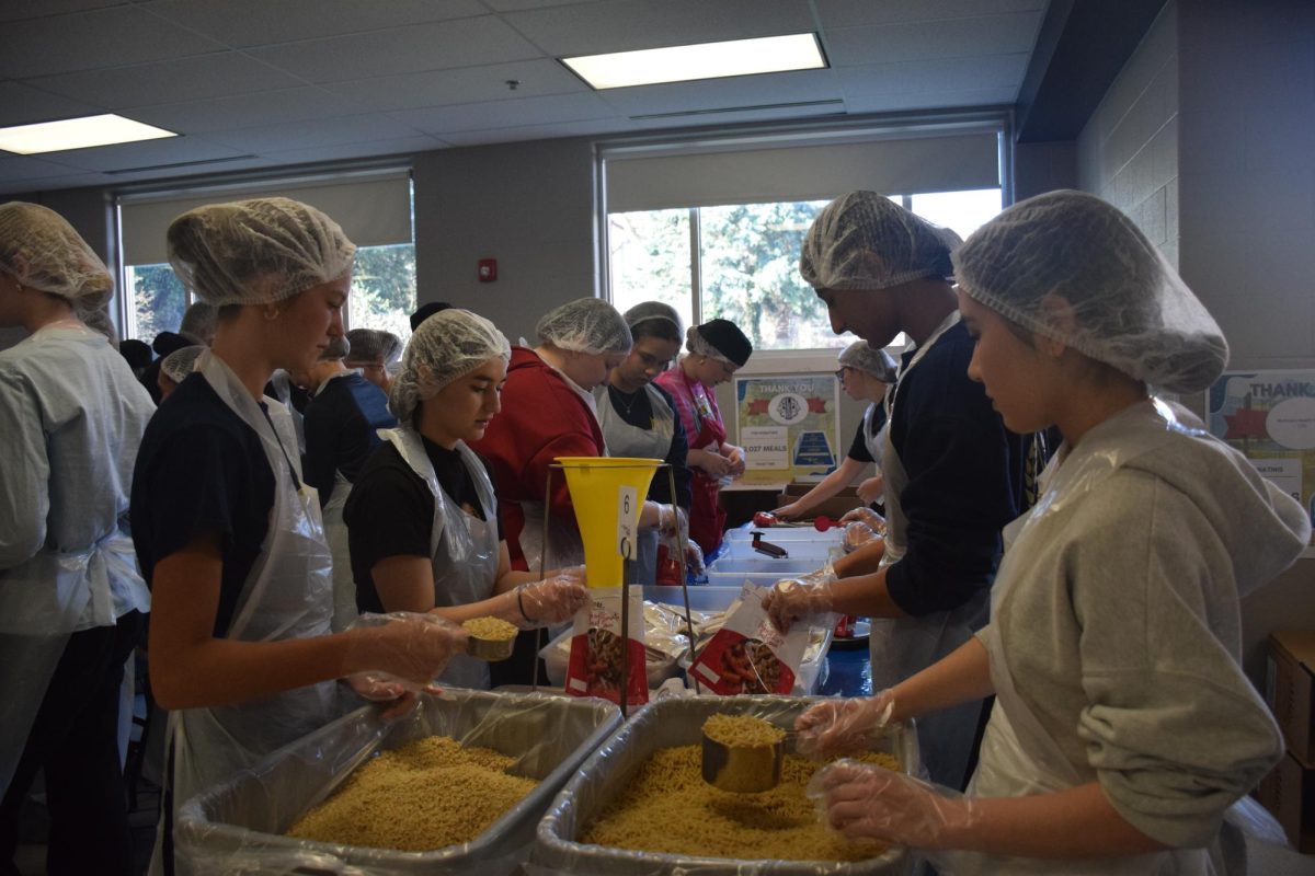 LHS tackles hunger with annual ‘Lemont v Hunger’ event