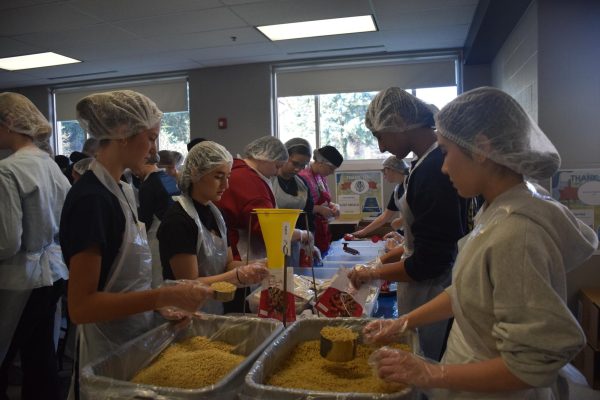 LHS tackles hunger with annual ‘Lemont v Hunger’ event